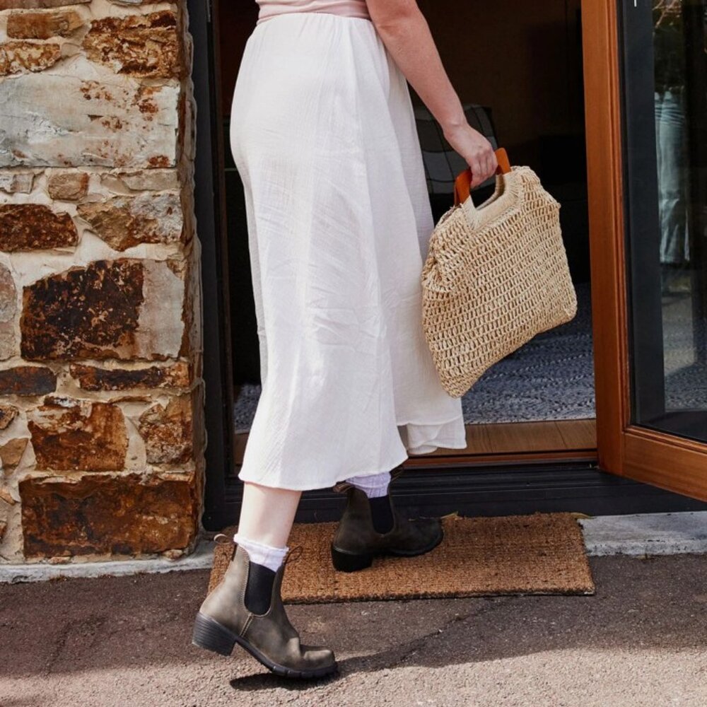 Blundstone Women's Antique Brown Leather Chelsea Boots 5UK 8US - Picture 5 of 12